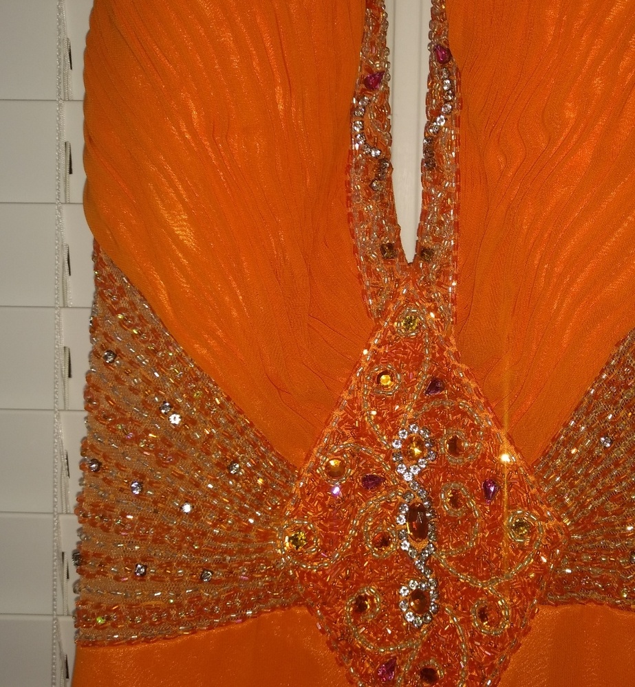 Prom dress - Picture 2 of 4
